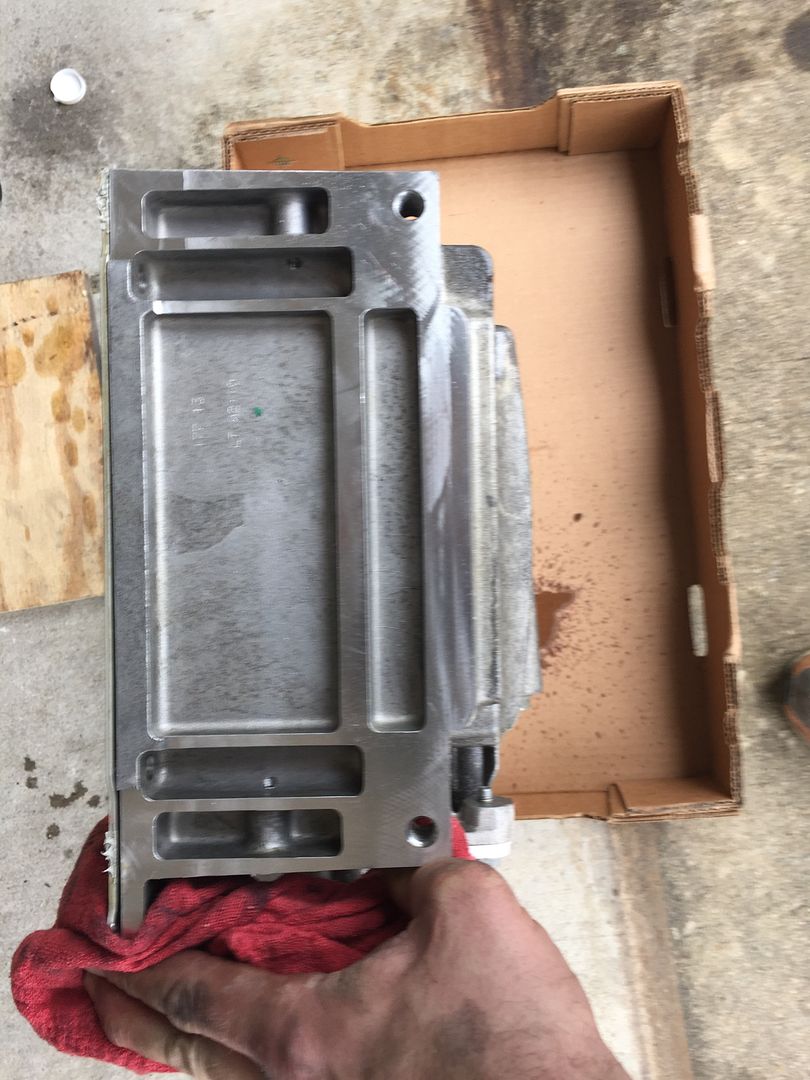 Fs 2014 6 2 l99 oil pan used less than 200 miles camaro5 chevy camaro